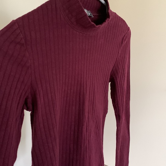 Burgundy Mock Neck - Picture 3 of 4